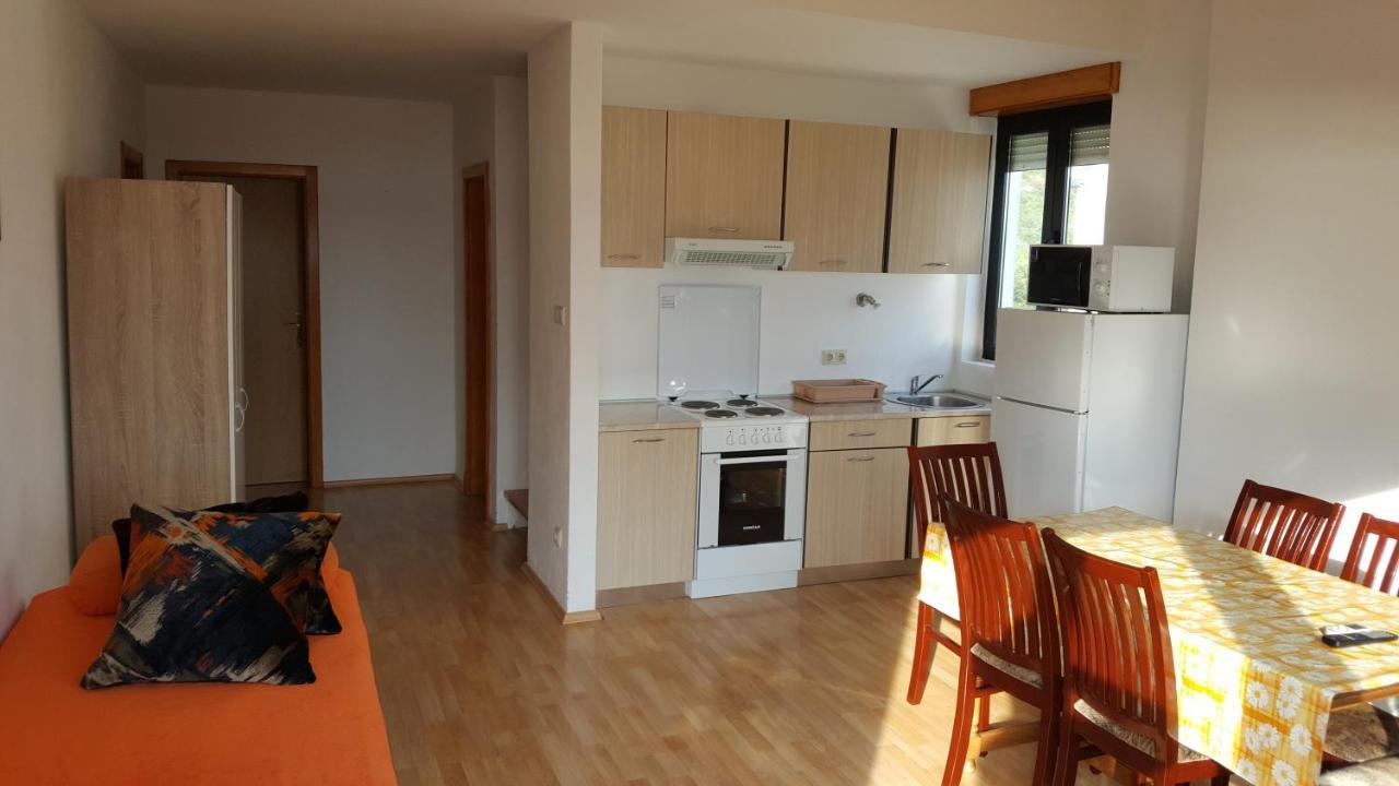 Apartments Adriatic 2 Селце Номер фото